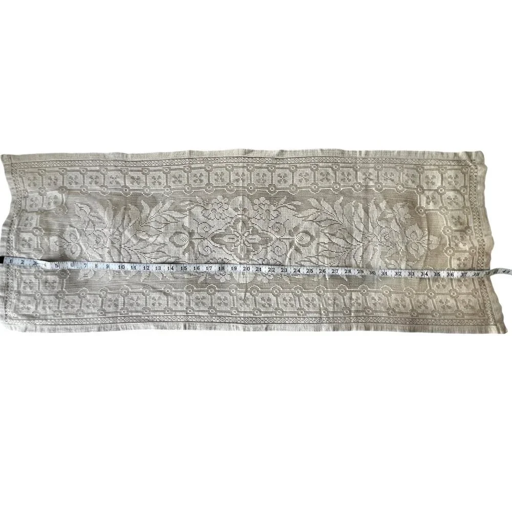 Lace Table Runner 39.5x14.5 Floral & Geometric Pattern Creamy Beige VTG Wedding